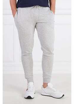 Tommy Jeans Spodnie dresowe TJM SLIM FLEECE SWEA | Slim Fit ze sklepu Gomez Fashion Store w kategorii Spodnie męskie - zdjęcie 172971030