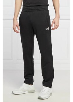 EA7 Spodnie dresowe | Regular Fit ze sklepu Gomez Fashion Store w kategorii Spodnie męskie - zdjęcie 172976501
