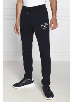 Tommy Hilfiger Spodnie dresowe | Regular Fit ze sklepu Gomez Fashion Store w kategorii Spodnie męskie - zdjęcie 172977333