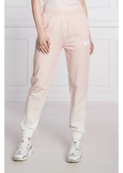HUGO Spodnie dresowe Najogger_3 | Regular Fit ze sklepu Gomez Fashion Store w kategorii Spodnie damskie - zdjęcie 172977913