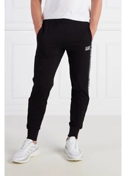EA7 Spodnie dresowe | Regular Fit ze sklepu Gomez Fashion Store w kategorii Spodnie męskie - zdjęcie 172981621