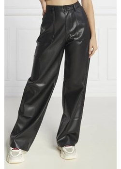 Tommy Jeans Spodnie daisy | Loose fit | low rise ze sklepu Gomez Fashion Store w kategorii Spodnie damskie - zdjęcie 172982640