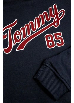 Tommy Hilfiger Bluza TH COLLEGE 85 | Regular Fit ze sklepu Gomez Fashion Store w kategorii Bluzy chłopięce - zdjęcie 172983382