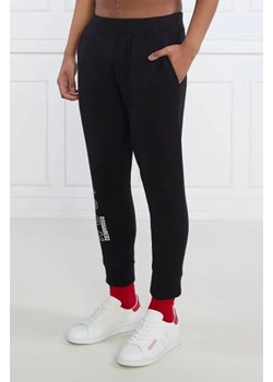 Dsquared2 Spodnie dresowe | Regular Fit ze sklepu Gomez Fashion Store w kategorii Spodnie męskie - zdjęcie 172985012