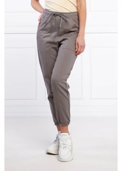 Marella Spodnie dresowe GEORGE | Regular Fit ze sklepu Gomez Fashion Store w kategorii Spodnie damskie - zdjęcie 172985140