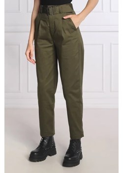 GUESS Spodnie VERONICA | Regular Fit ze sklepu Gomez Fashion Store w kategorii Spodnie damskie - zdjęcie 172988834