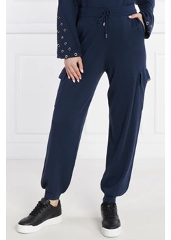 Liu Jo Sport Spodnie dzianinowe | Regular Fit ze sklepu Gomez Fashion Store w kategorii Spodnie damskie - zdjęcie 172989814
