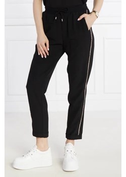 Liu Jo Sport Spodnie dresowe | Regular Fit ze sklepu Gomez Fashion Store w kategorii Spodnie damskie - zdjęcie 172991171