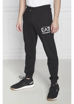 EA7 Spodnie dresowe | Regular Fit ze sklepu Gomez Fashion Store w kategorii Spodnie męskie - zdjęcie 172992181