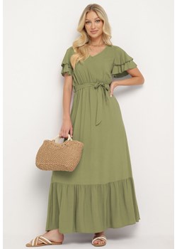 Zielona Bawełniana Sukienka z Gumką w Pasie i Materiałowym Paskiem Ozdobiona Falbankami Klarolia ze sklepu Born2be Odzież w kategorii Sukienki - zdjęcie 172997973