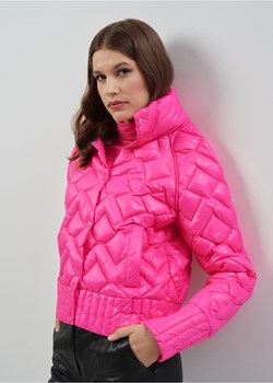 Różowa pikowana kurtka damska ze stójką ze sklepu OCHNIK w kategorii Kurtki damskie - zdjęcie 173001064