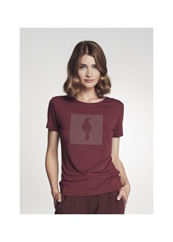 Bordowy T-shirt damski z aplikacją ze sklepu OCHNIK w kategorii Bluzki damskie - zdjęcie 173001074