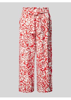 Spodnie materiałowe z szerokimi nogawkami i wiązanym paskiem ze sklepu Peek&Cloppenburg  w kategorii Spodnie damskie - zdjęcie 173004854