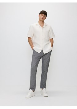 Reserved - Bawełniane spodnie chino - ciemnoszary ze sklepu Reserved w kategorii Spodnie męskie - zdjęcie 173013141