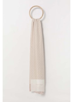 Calvin Klein szal damski kolor beżowy wzorzysty ze sklepu ANSWEAR.com w kategorii Szaliki i chusty damskie - zdjęcie 173021171