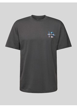 T-shirt o luźnym kroju z nadrukiem z logo ze sklepu Peek&Cloppenburg  w kategorii T-shirty męskie - zdjęcie 173032194