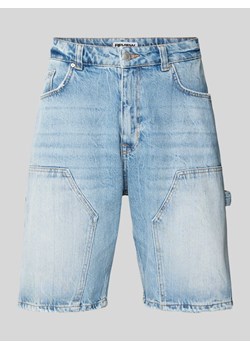 Szorty jeansowe z efektem znoszenia ze sklepu Peek&Cloppenburg  w kategorii Spodenki męskie - zdjęcie 173032272