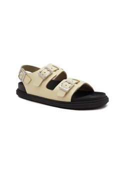 Birkenstock Skórzane sandały Cannes EXQ LE Butter ze sklepu Gomez Fashion Store w kategorii Sandały damskie - zdjęcie 173041314