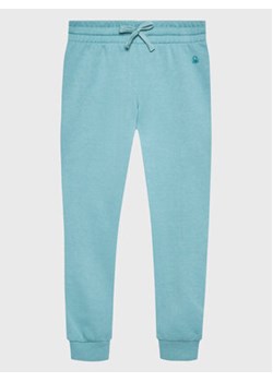 United Colors Of Benetton Spodnie dresowe 35TMCF022 Błękitny Regular Fit ze sklepu MODIVO w kategorii Spodnie chłopięce - zdjęcie 173119963