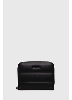 Calvin Klein portfel damski kolor czarny K60K612201 ze sklepu ANSWEAR.com w kategorii Portfele damskie - zdjęcie 173123002