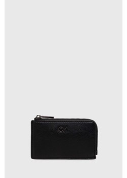 Calvin Klein etui na karty kolor czarny K60K612281 ze sklepu ANSWEAR.com w kategorii Portfele damskie - zdjęcie 173123011