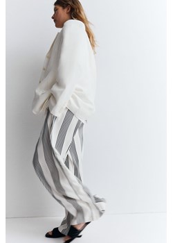 H & M - Szerokie spodnie bez zapięcia - Beżowy ze sklepu H&M w kategorii Spodnie damskie - zdjęcie 173127944