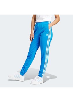 adidas Spodnie dresowe w kolorze niebieskim ze sklepu Limango Polska w kategorii Spodnie damskie - zdjęcie 173135613