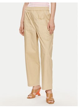 United Colors Of Benetton Spodnie materiałowe 4NICDF06B Beżowy Regular Fit ze sklepu MODIVO w kategorii Spodnie damskie - zdjęcie 173138512