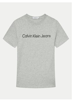 Calvin Klein Jeans T-Shirt IU0IU00599 D Szary Regular Fit ze sklepu MODIVO w kategorii T-shirty chłopięce - zdjęcie 173139043