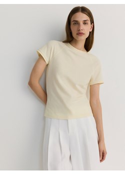 Reserved - T-shirt w sportowym stylu - jasnożółty ze sklepu Reserved w kategorii Bluzki damskie - zdjęcie 173140102