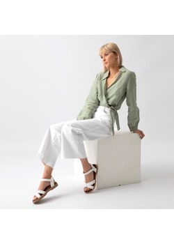 Wojas Białe Sandały Damskie Na Płaskiej Brązowej Podeszwie ze sklepu Wojas w kategorii Sandały damskie - zdjęcie 173145682