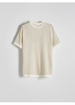 Reserved - Strukturalny t-shirt regular fit - beżowy ze sklepu Reserved w kategorii T-shirty męskie - zdjęcie 173154312