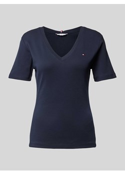 T-shirt o kroju slim fit z wyhaftowanym logo model ‘CODY’ ze sklepu Peek&Cloppenburg  w kategorii Bluzki damskie - zdjęcie 173154624