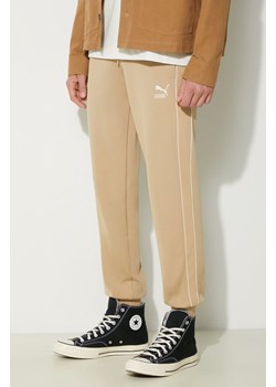 Puma spodnie dresowe T7 kolor beżowy gładkie 624329 ze sklepu PRM w kategorii Spodnie męskie - zdjęcie 173258050