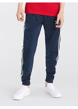 adidas Spodnie sportowe w kolorze granatowym ze sklepu Limango Polska w kategorii Spodnie chłopięce - zdjęcie 173279111