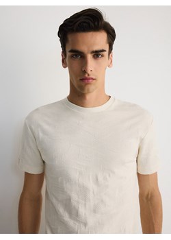 Reserved - Strukturalny t-shirt comfort fit - złamana biel ze sklepu Reserved w kategorii T-shirty męskie - zdjęcie 173281342