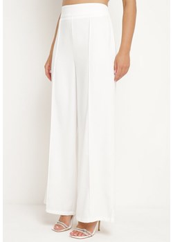 Białe Spodnie o Szerokim Garniturowym Kroju z Wysokim Stanem Rissetta ze sklepu Born2be Odzież w kategorii Spodnie damskie - zdjęcie 173285942