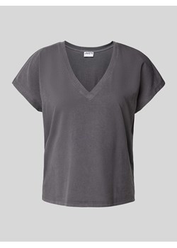 T-shirt z dekoltem w serek ze sklepu Peek&Cloppenburg  w kategorii Bluzki damskie - zdjęcie 173288810