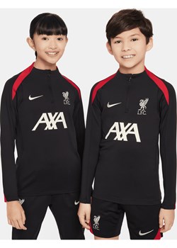 Treningowa koszulka piłkarska dla dużych dzieci Liverpool F.C. Strike Nike Dri-FIT - Czerń ze sklepu Nike poland w kategorii T-shirty chłopięce - zdjęcie 173289333