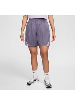 Damskie spodenki do koszykówki Nike Dri-FIT ISoFly - Fiolet ze sklepu Nike poland w kategorii Szorty - zdjęcie 173289352