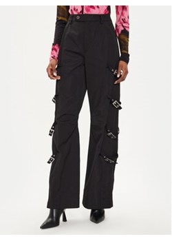 Gestuz Spodnie materiałowe 10908260 Czarny Regular Fit ze sklepu MODIVO w kategorii Spodnie damskie - zdjęcie 173292661