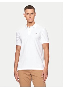 Gant Polo Shield 2220 Biały Slim Fit ze sklepu MODIVO w kategorii T-shirty męskie - zdjęcie 173292912