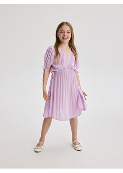 Reserved - Wiskozowa sukienka - fioletowy ze sklepu Reserved w kategorii Sukienki dziewczęce - zdjęcie 173295652