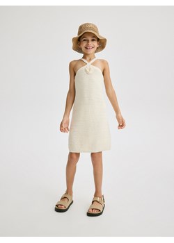 Reserved - Dzianinowa sukienka - złamana biel ze sklepu Reserved w kategorii Sukienki dziewczęce - zdjęcie 173295684