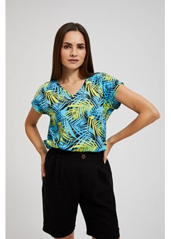 Bluzka w tropikalny wzór turkusowa ze sklepu Moodo.pl w kategorii Bluzki damskie - zdjęcie 173296083