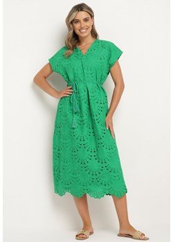 Zielona Sukienka z Bawełny Zdobiona Haftem z Krótkim Rękawem i Materiałowym Paskiem Dimisha ze sklepu Born2be Odzież w kategorii Sukienki - zdjęcie 173296231