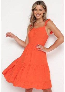 Pomarańczowa Sukienka na Ramiączkach o Rozkloszowanym Kroju z Falbanką Tristia ze sklepu Born2be Odzież w kategorii Sukienki - zdjęcie 173304900