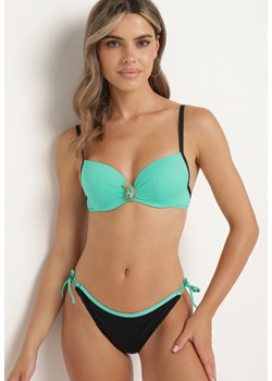 Zielone Bikini Dwuczęściowe Stanik z Ozdobną Broszką i Usztywnionymi Miseczkami Majtki Figi Cradia ze sklepu Born2be Odzież w kategorii Stroje kąpielowe - zdjęcie 173305042