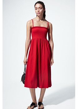 H & M - Sukienka z elastycznym marszczeniem - Czerwony ze sklepu H&M w kategorii Sukienki - zdjęcie 173305560
