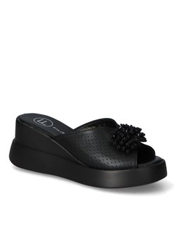 Klapki Filippo DK6077/24BK Czarne lico ze sklepu Arturo-obuwie w kategorii Klapki damskie - zdjęcie 173308642